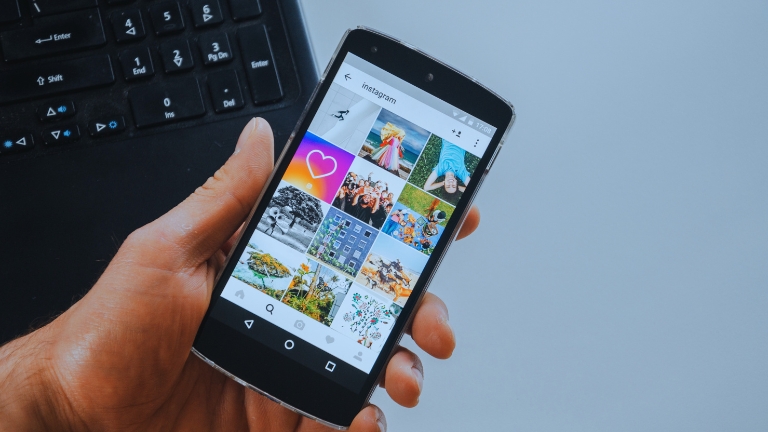How to Stop Instagram from Scrolling to the Top on Android
